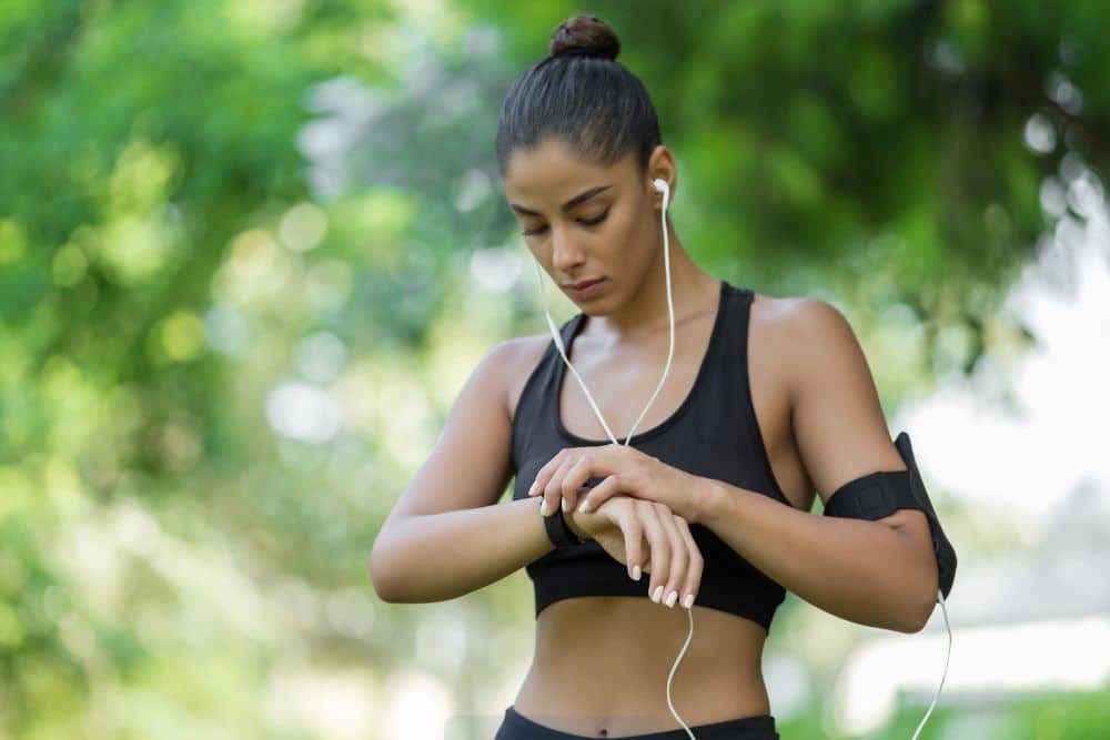 Smartwatch Xiaomi 2025 con pantalla AMOLED y diseño moderno