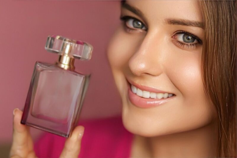 Fragancias frutales para mujer: dulzura, frescura y estilo en cada aroma