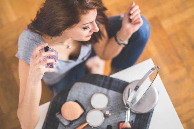 Imagen de Perfumes para usar todo el año: qué perfiles suelen resultar más versátiles