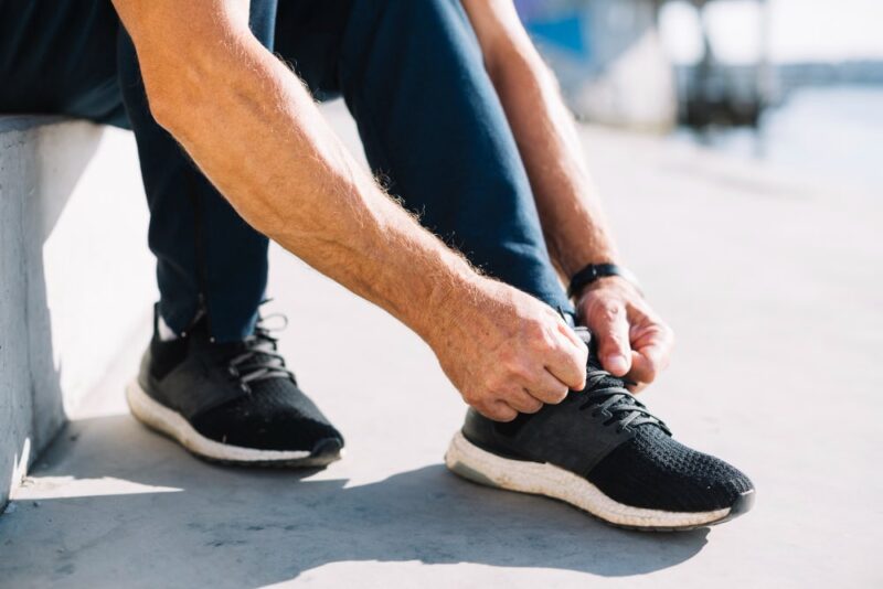 Zapatillas Adidas para un outfit casual: ¿cómo elegir y con qué combinarlas?