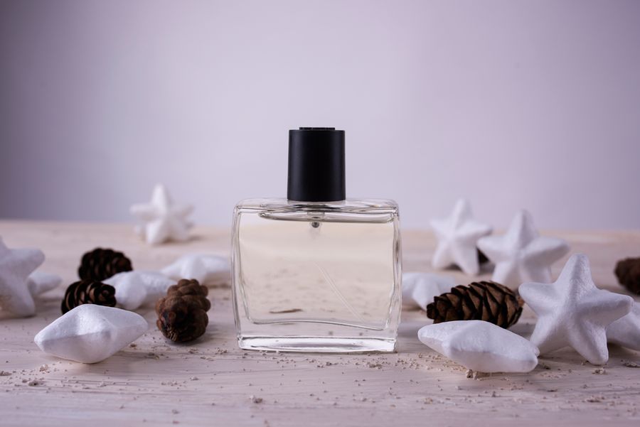 Perfume infantil en botella de vidrio