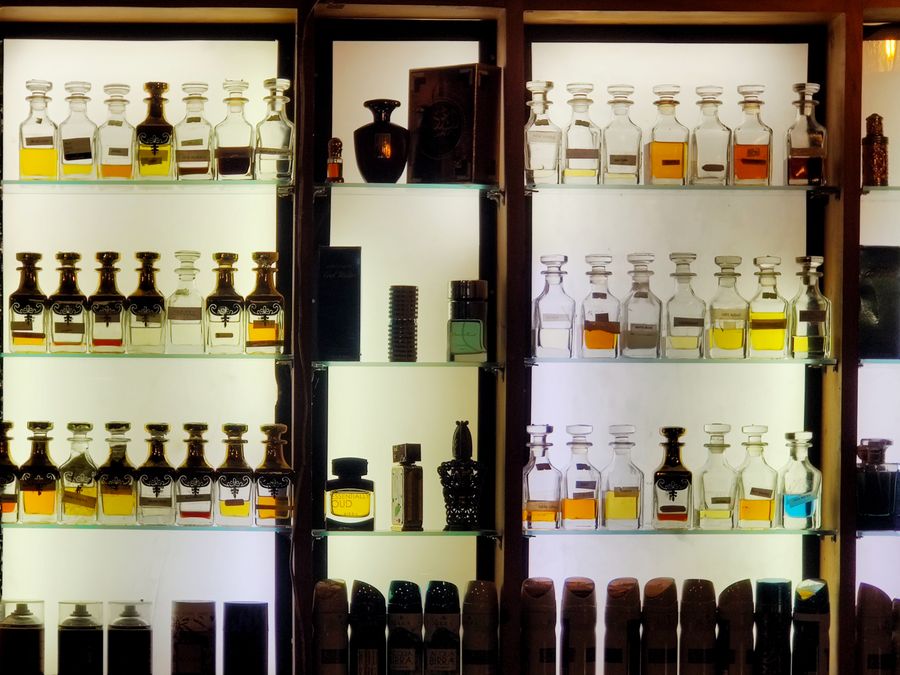Perfumes argentinos de lujo en exhibición